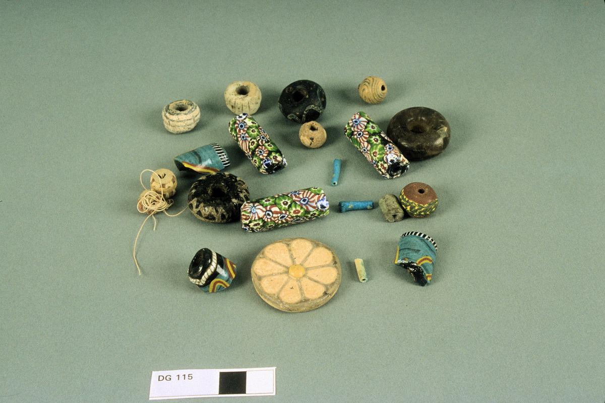 Glass bead | Glass | Date Unknown | The Hunt Collection | PD Glass bead