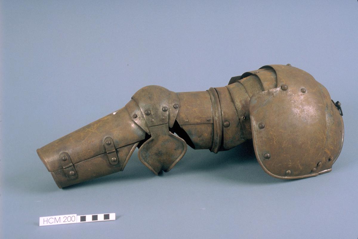 Shoulder armour | Metal,Iron | Date Unknown | The Hunt Collection | PD Shoulder armour