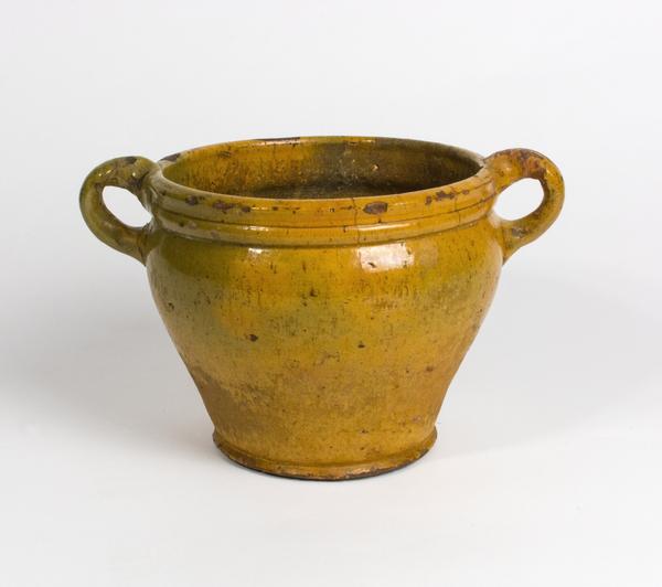 Earthenware glazed pot