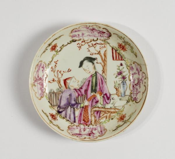 Porcelain dish