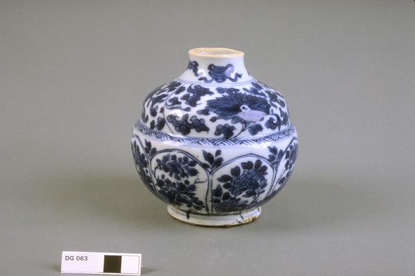 Cut-down porcelain vase