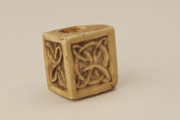 Cubical ivory bead