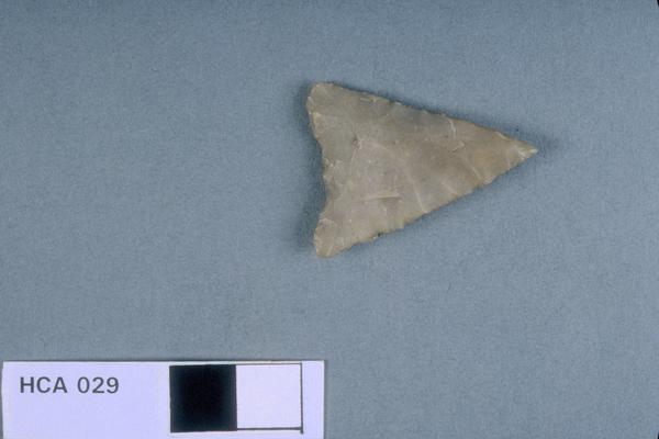 Concave-based arrow-head