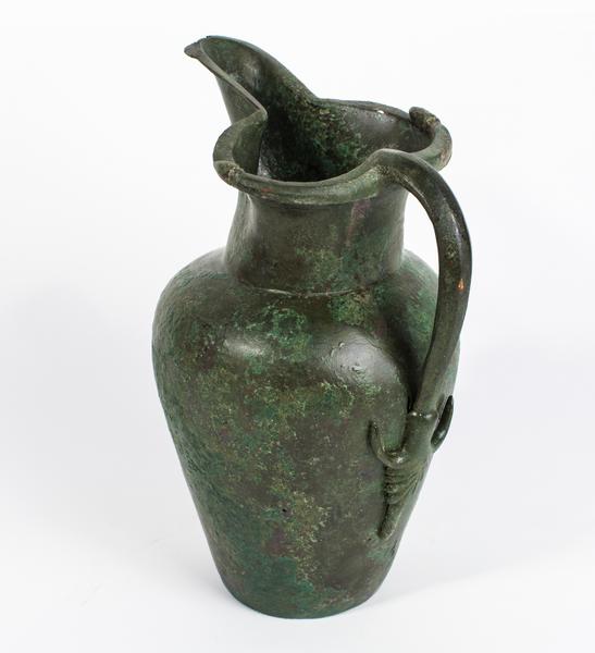 Beaked flagon (oinochoe)