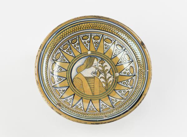 Lustre Maiolica Tazza (plate)