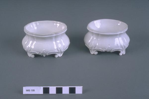 Porcelain salt-container