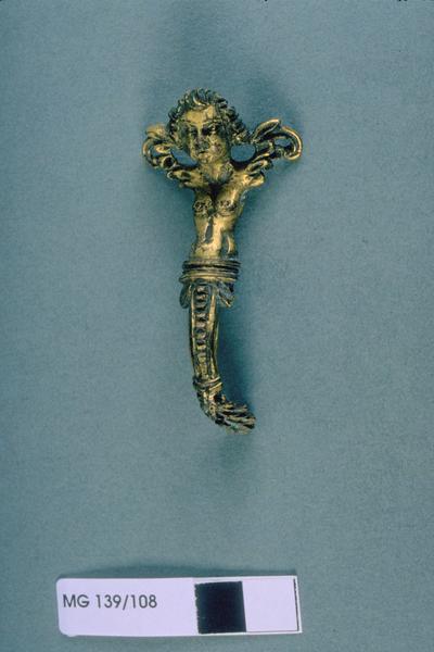 Bronze mount or appliqué